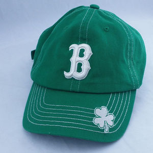green red sox hat with shamrock